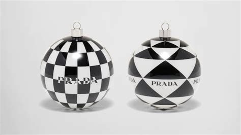 prada palle di natale|Palline di Natale eleganti, classiche e moderne.